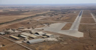 Nowy atak izraelski uderza w Syrię w obliczu narastających napięć z Turcją