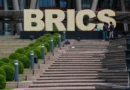BRICS nie zastępuje dolara – buduje opcje